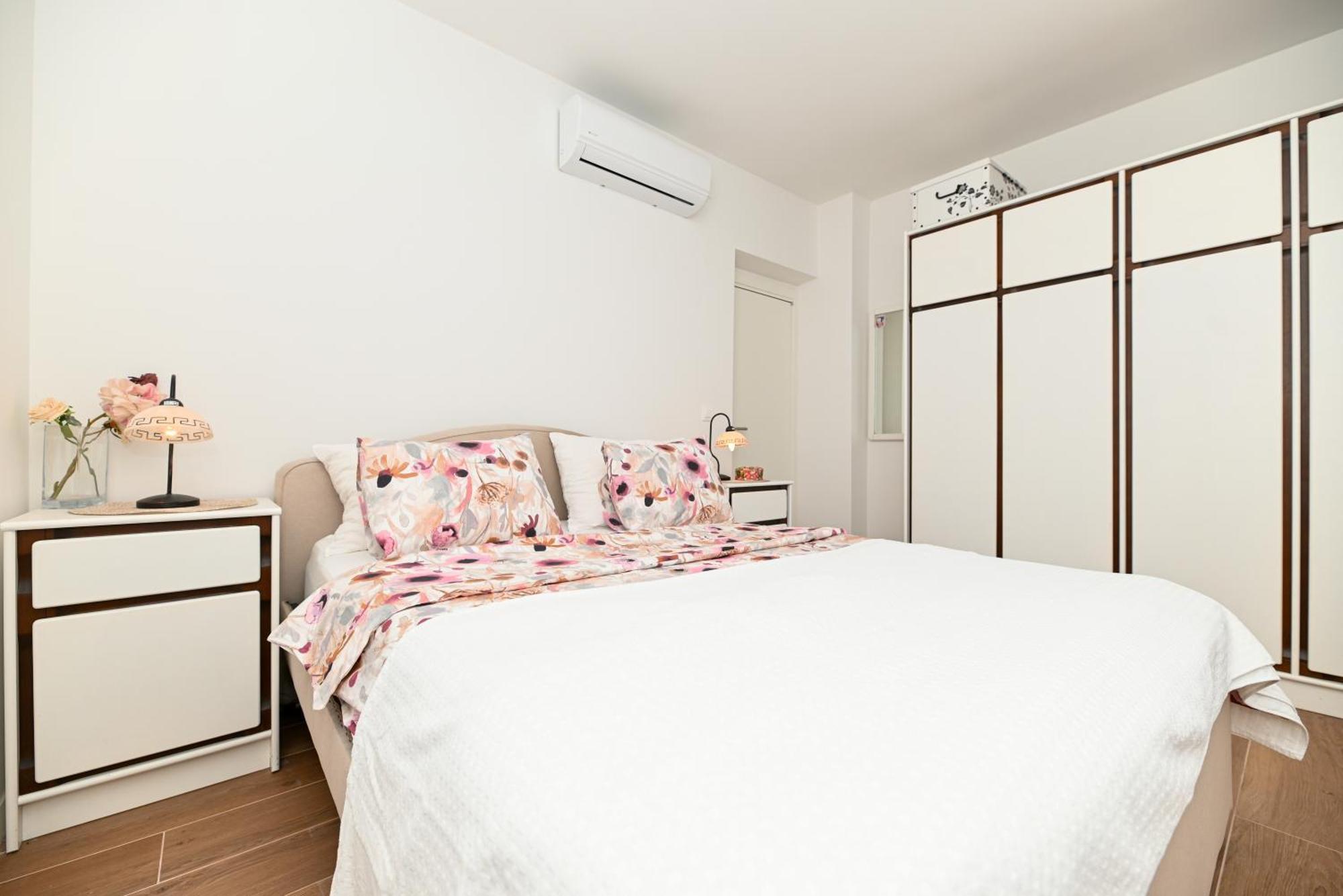 Downtown Apartments Maar Trogir Room photo