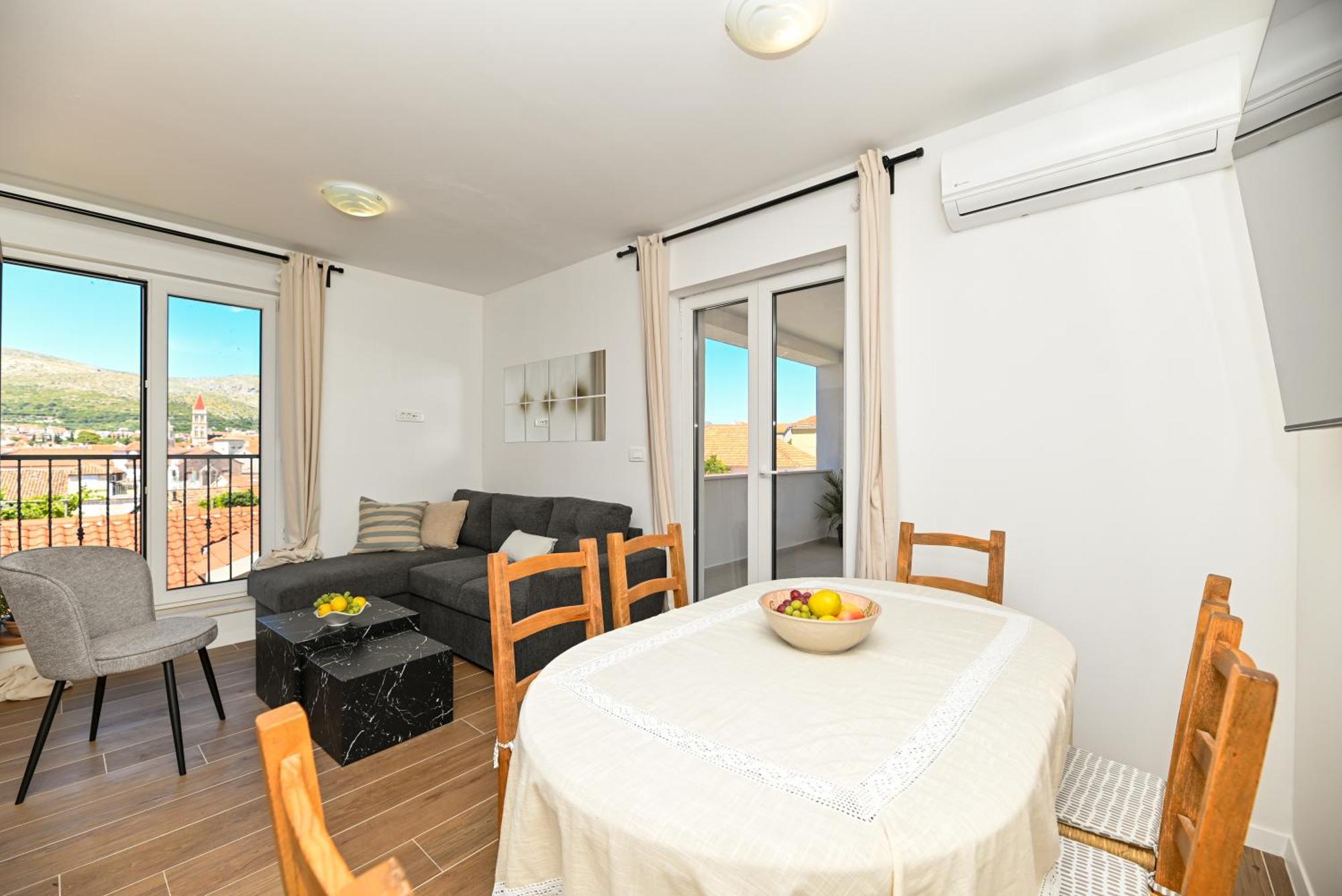 Downtown Apartments Maar Trogir Exterior photo