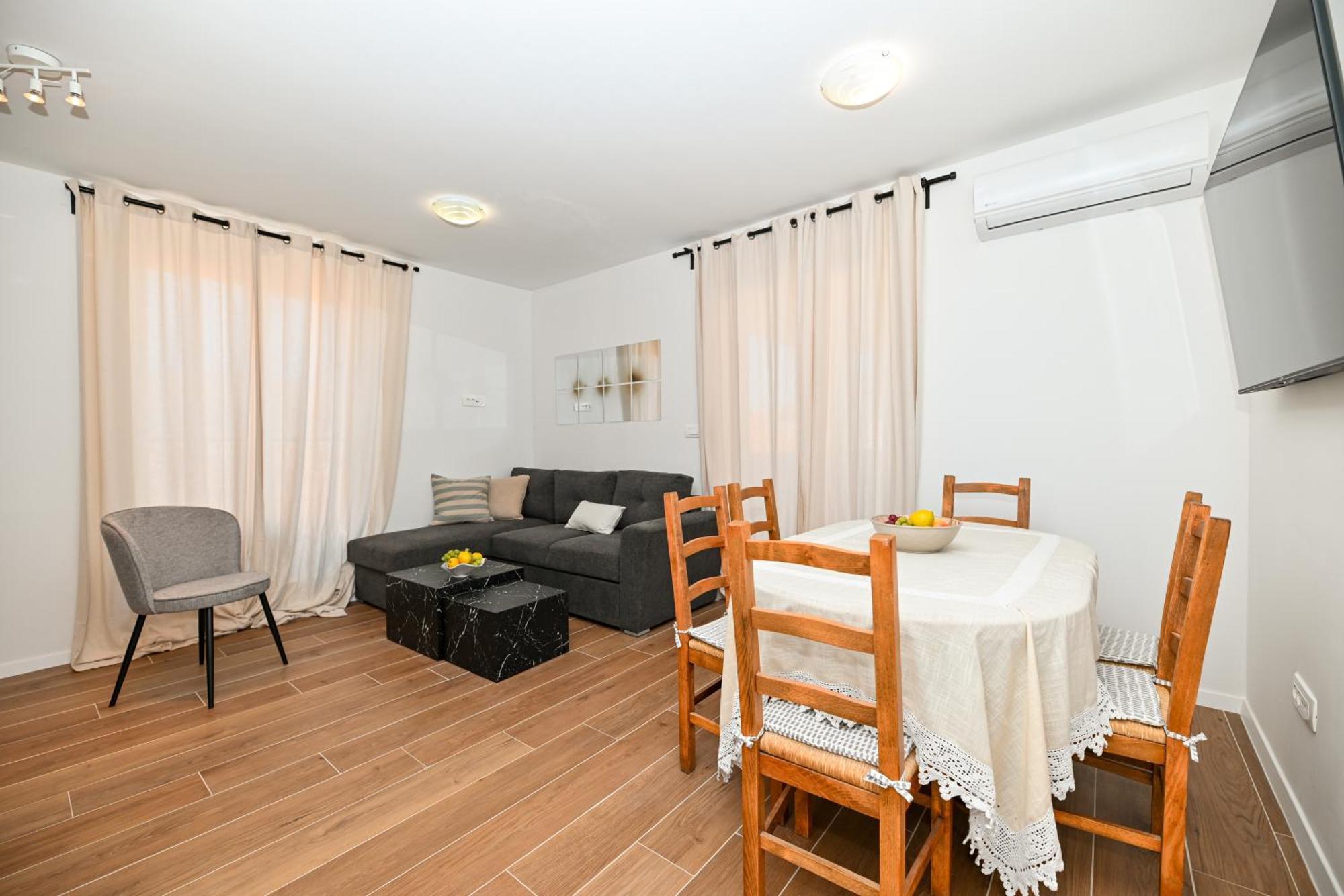 Downtown Apartments Maar Trogir Exterior photo