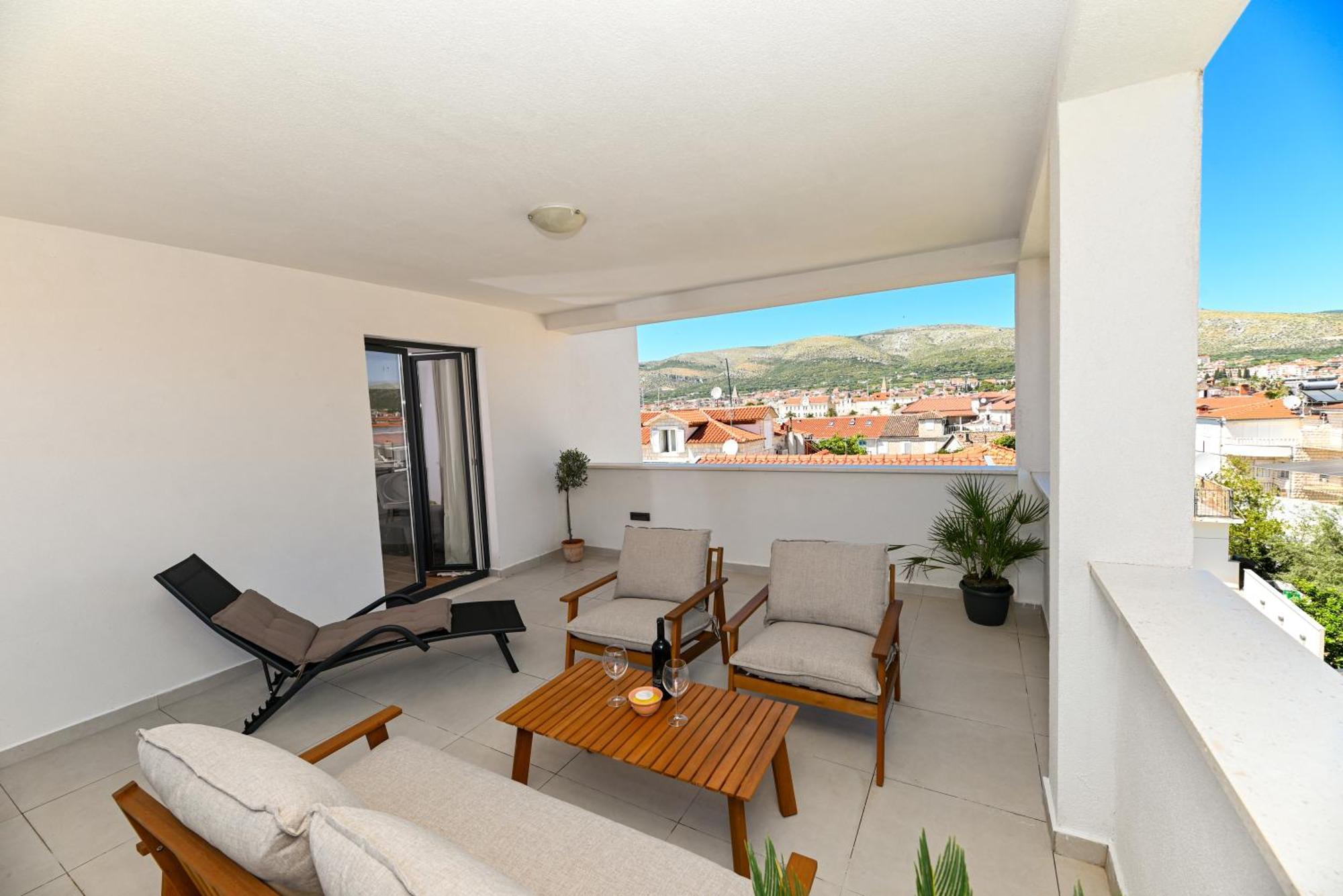 Downtown Apartments Maar Trogir Exterior photo